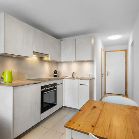 Topaze 103 Pres De La Telecabine A * أنزير