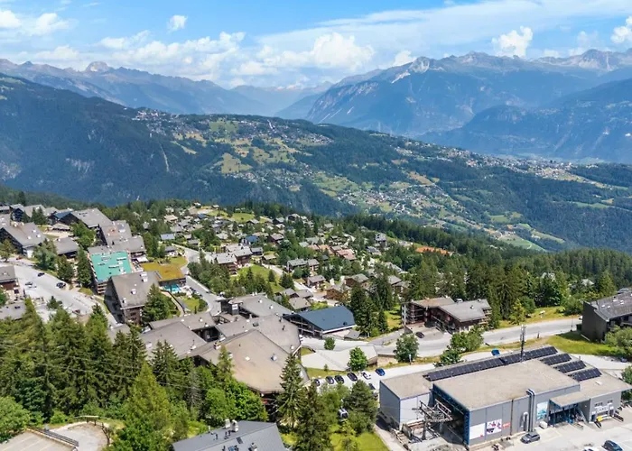 Topaze 103 Pres De La Telecabine A أنزير